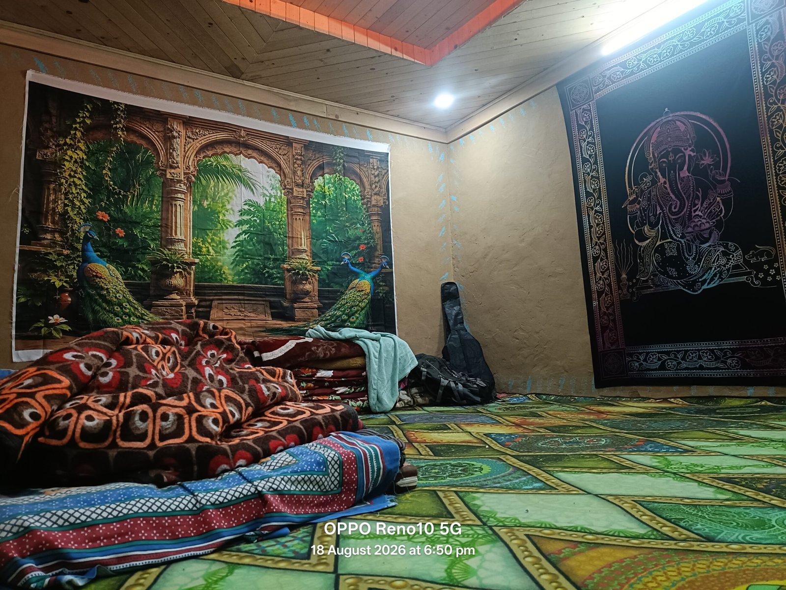 Standard Room - The Mud House
